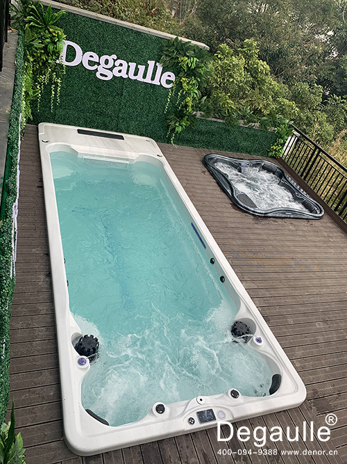 戴高乐无边际泳池